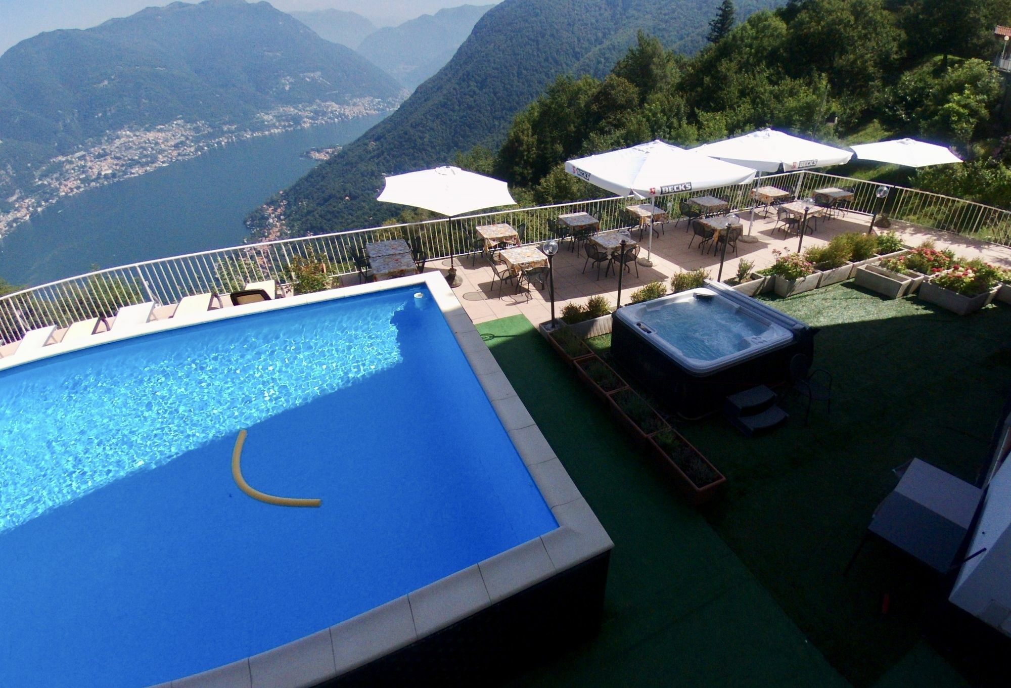 Hotel Paradiso Como Brunate Eksteriør bilde